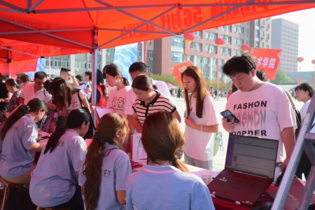 艺启新程，暖意迎新！ 定格艺术学院迎新里的每一份心动