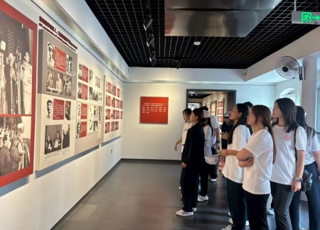 铭记历史，薪火相传——必赢242net官网艺术学院赓续红色基因培育艺术英才