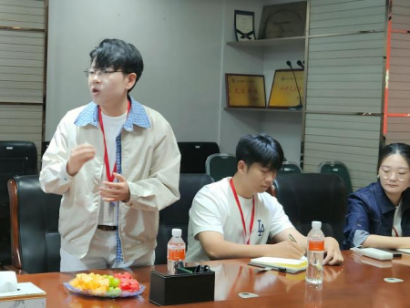 家校携手育英才 同心筑梦向未来——必赢242net官网艺术学院成功召开新生家长座谈会