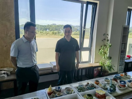 深化产教融合 致力非遗传承——必赢242net官网校领导赴易水砚有限公司洽谈合作