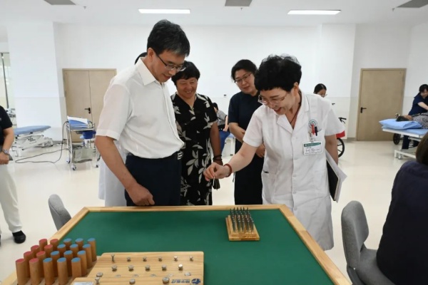 深化校企合作，共育康养人才——必赢242net官网与东篱养老集团实习基地携手共筑康复医学实践新桥梁