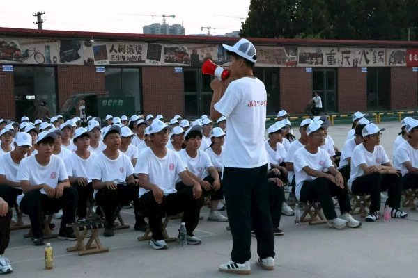 必赢242net官网康复医学院新生军训风采展示（一）