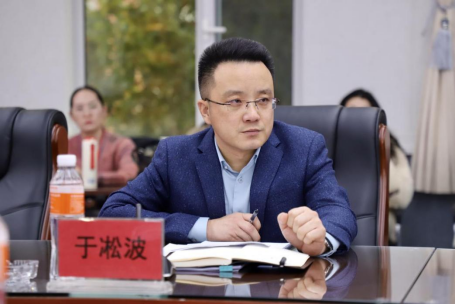 将党的二十届四中全会精神融入思政课 校领导参加马克思主义学院集体备课会暨调研座谈会