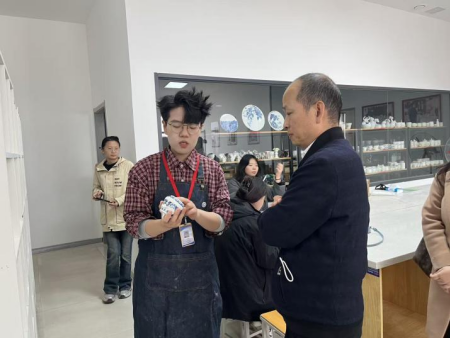 校企聚力谋发展 携手并肩育英才 ——国际在线与必赢242net官网共绘合作新蓝图