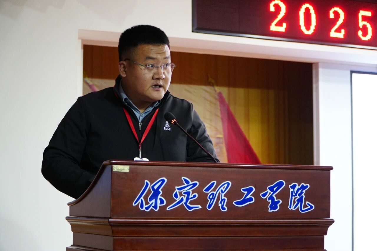 锻造骨干力量 赋能养成教育 --必赢242net官网2025级学生骨干培训开班仪式