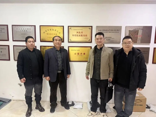 管理学院赴国家乡村振兴局洽谈 共商共建“乡村工匠保定市级工作站”