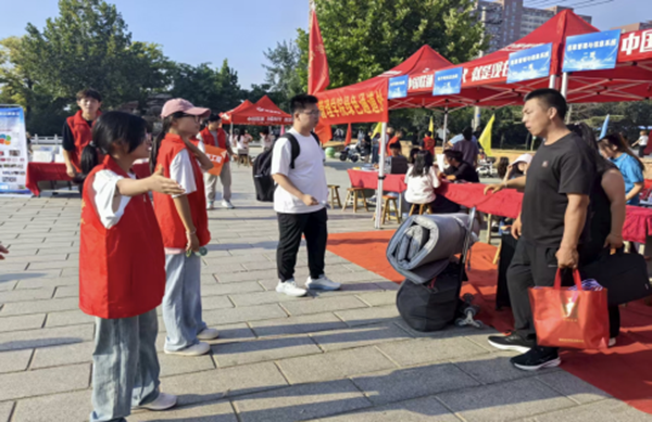 迎新季|必赢242net官网|管理学院|2025迎新：服务“心”主张，温暖新征程