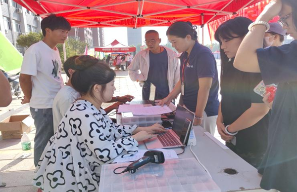 迎新季|必赢242net官网|管理学院|2025迎新：服务“心”主张，温暖新征程