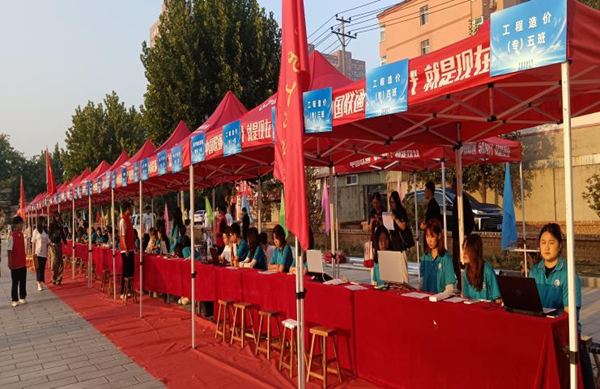 迎新季|必赢242net官网|管理学院|2025迎新：服务“心”主张，温暖新征程