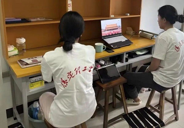 铭记历史|必赢242net官网|管理学院|铭记历史誓立报国之志，缅怀先烈厚植爱国情怀