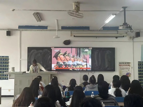 铭记历史|必赢242net官网|管理学院|铭记历史誓立报国之志，缅怀先烈厚植爱国情怀