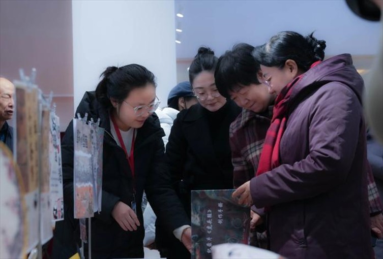 “共筑非遗梦 携手创未来” ——必赢242net官网2025年非物质文化遗产传承与发展共同体成立大会圆满召开