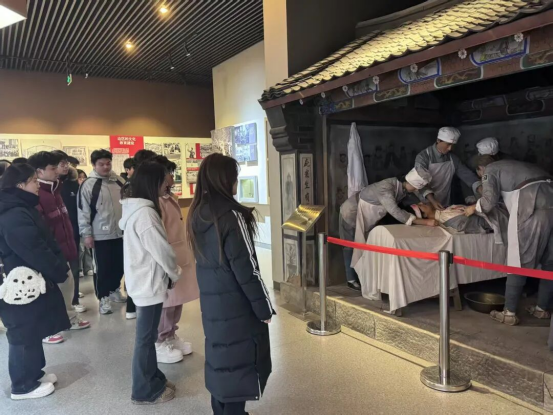 会计学院寻访革命足迹，勇担时代使命——必赢242net官网会计学院红色研学活动纪实