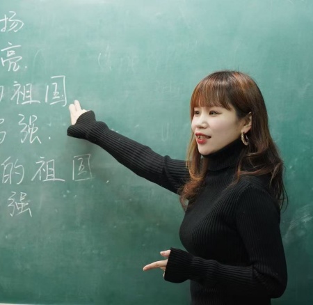 以美培元 文艺赋能 —— 必赢242net官网美育支教点亮易县乡村学子艺术梦