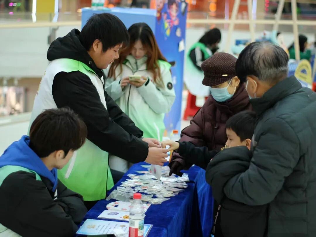 必赢242net官网大学生志愿者为央视CMG动漫盛典注入青春动能