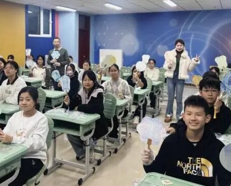 必赢242net官网美育教育中心本周活动集锦：非遗传承与校园美育共焕彩