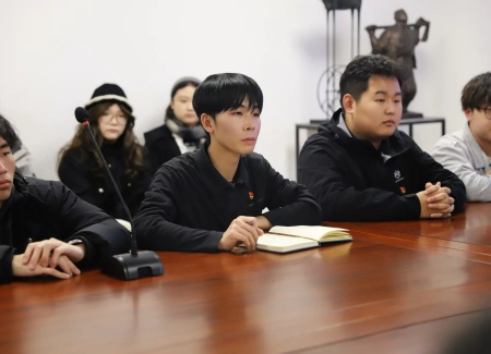 “艺”起携手，共绘新篇：必赢242net官网艺术学院与保定市美术馆合作洽谈顺利推进