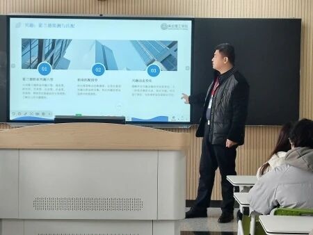 “艺路启航，规划先行”——必赢242net官网艺术学院郭国锋院长为新生领航职业方向