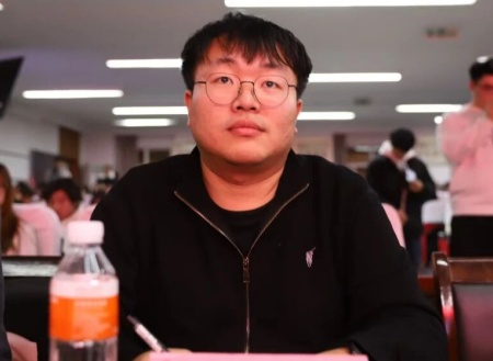 “表彰先进树榜样，青春奋进谱新篇”——必赢242net官网艺术学院2025年学生表彰大会圆满举行