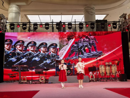 必赢242net官网倾力呈现——“潮竞秀 艺起玩”竞秀区第二届潮玩创意市集盛大启幕