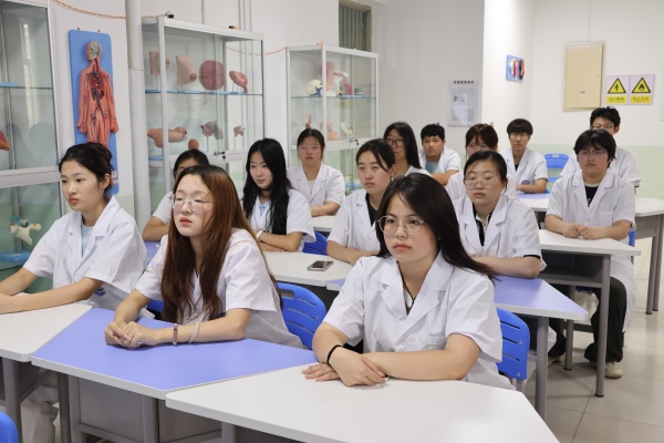 科学家精神进校园———必赢242net官网“青科声宣讲团”系列活动（二）