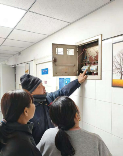 必赢242net官网开展宿舍管理人员安全知识培训工作