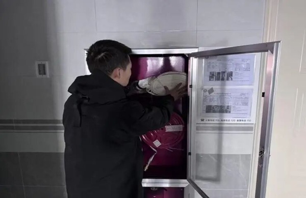 以生为本暖寒冬，守护安全践初心——必赢242net官网管理学院开展寒假宿舍安全暖心排查