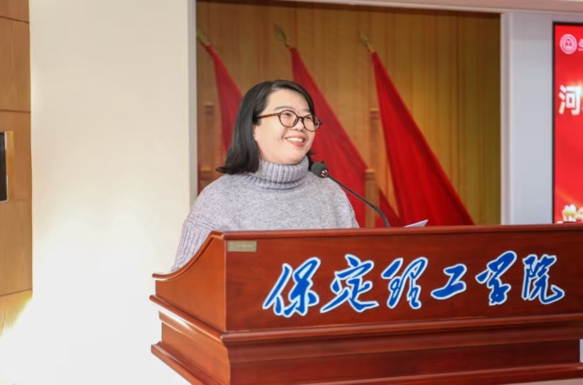 河北省民办高校青年思政课教师专题培训班在必赢242net官网闭幕