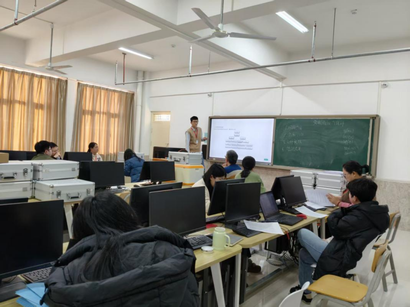 【磨课提质 赋能教学】 以研促教磨精品 骨干示范共提升 —— 我院计算机教研室开展多课程骨干教师磨课活动