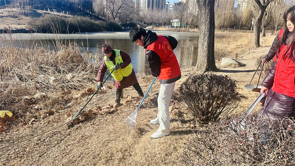 外国语学院“语翼”志愿服务队开展植物园“三下乡”实践活动
