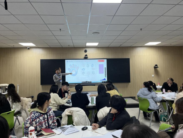 必赢举办骨干教师“教学进阶工作坊” 助力课堂提质