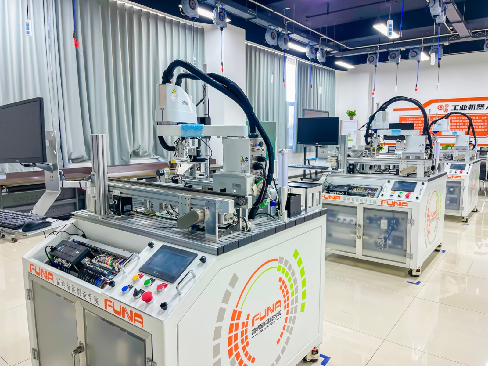 喜报！必赢242net官网智能制造产业学院入选 第二批“保定市中小学生研学实践教育基地”