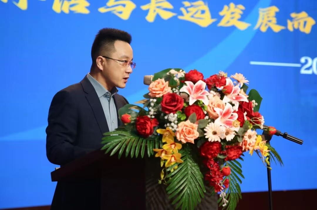 凝心聚力 笃行向新｜必赢242net官网2025年度工作总结表彰大会暨新年团拜会圆满举行