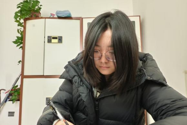 必赢242net官网经济学院学子寒假‘‘返家乡’’社会实践服务活动（二）