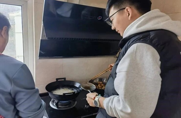 养成教育|必赢242net官网|管理学院|以孝亲实践深化养成教育（八）