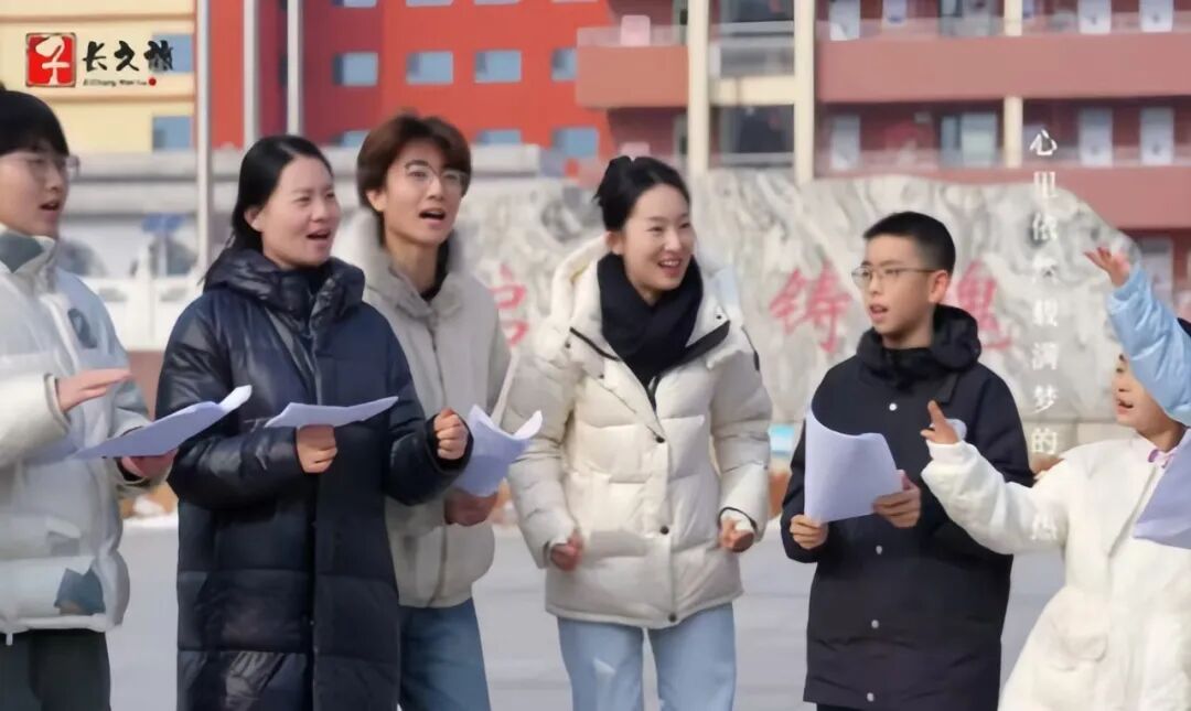 必赢242net官网经济学院学子寒假‘‘返家乡’’社会实践服务活动（三）