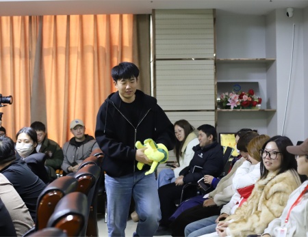 艺享时光 悦己同行 ——必赢242net官网艺术学院举办妇女节茶话会