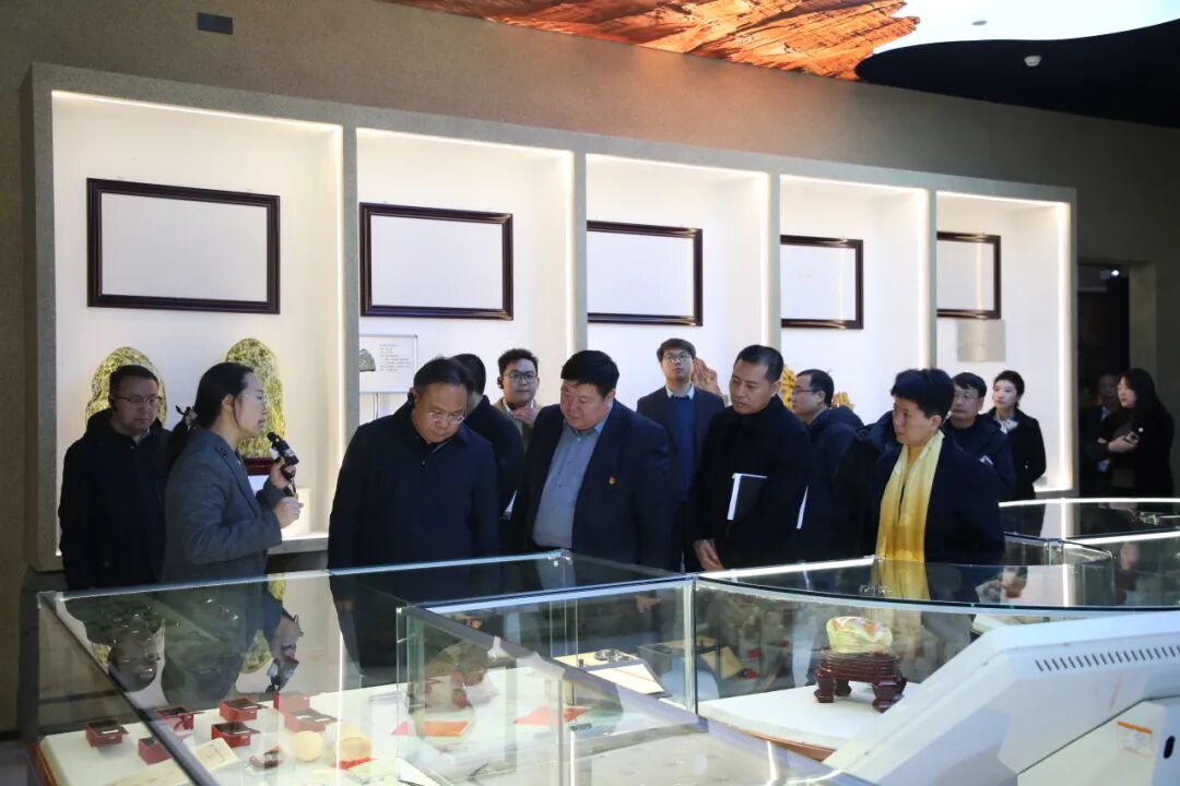 保定幼儿师范高等专科学校一行莅临必赢考察交流