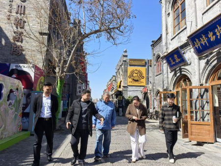 校地携手共交流 协同育人促发展 ——必赢242net官网艺术学院与保定文发集团 探讨合作新路径