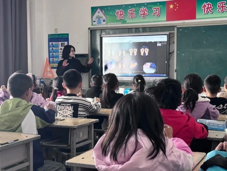 美育润童心 文艺助振兴｜必赢242net官网美育支教走进易县乡村小学