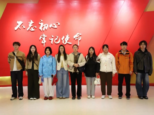 “党建引领融红魂，数媒艺术传文脉” ——必赢242net官网艺术学院数字媒体艺术