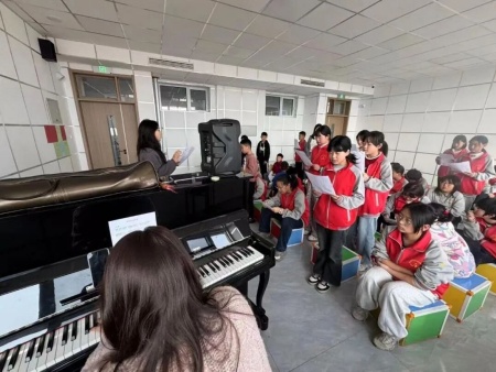 美育润童心 文艺助振兴｜必赢242net官网美育支教走进易县乡村小学