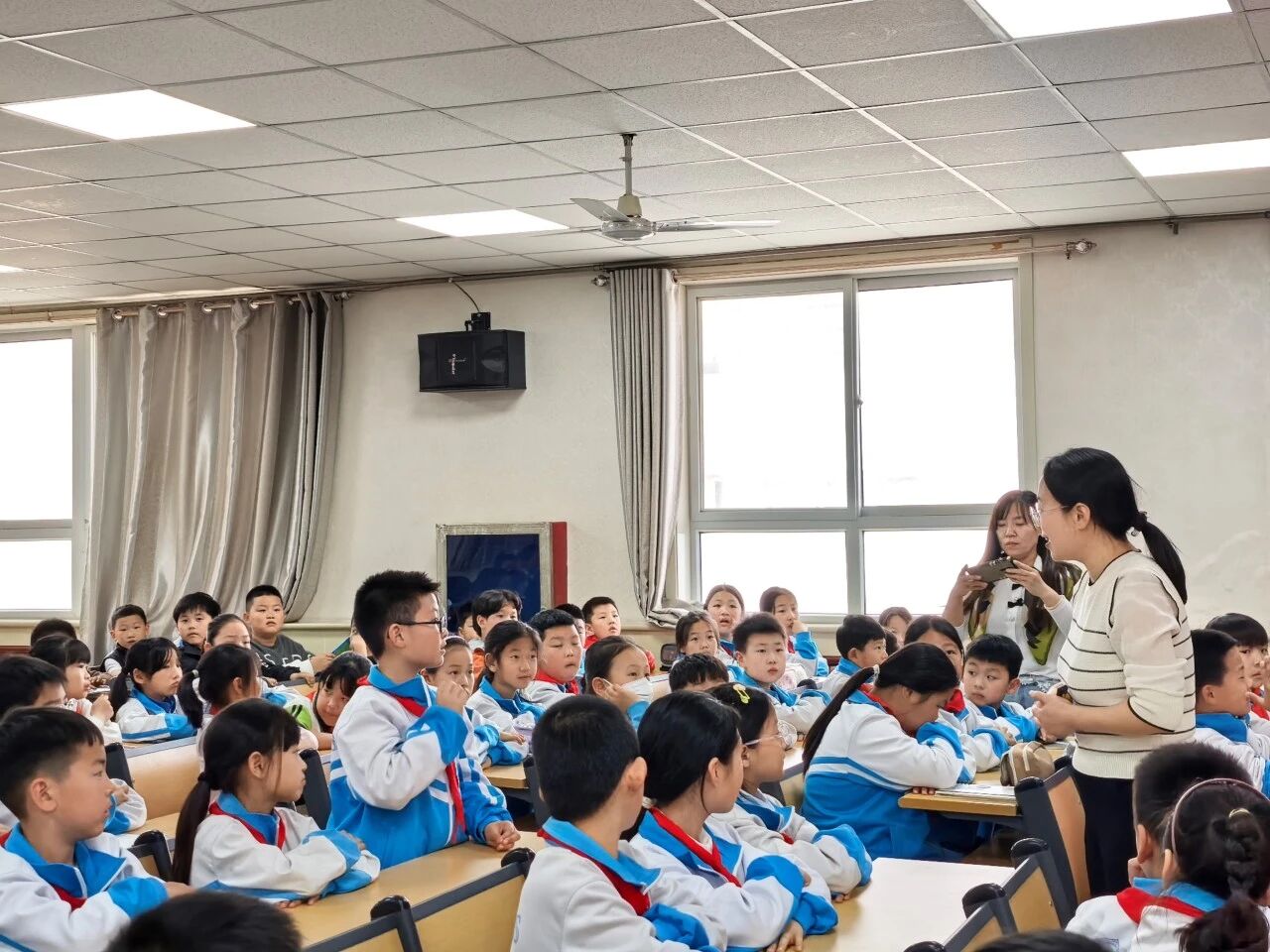 必赢242net官网开展“珍爱自然资源，守护美丽中国”地质科普进校园活动