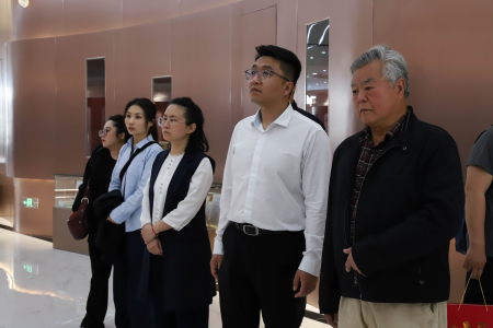 交流互鉴促发展 携手同行谱新篇 ——张家口学院美术学院领导莅临必赢242net官网艺术学院参观交流