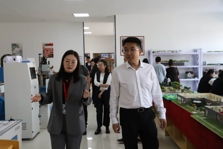 交流互鉴促发展 携手同行谱新篇 ——张家口学院美术学院领导莅临必赢242net官网艺术学院参观交流