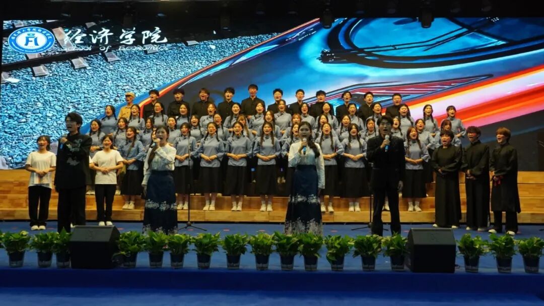 五四薪火传 青春赴新程｜必赢242net官网举办纪念五四运动107周年表彰暨朗诵大会