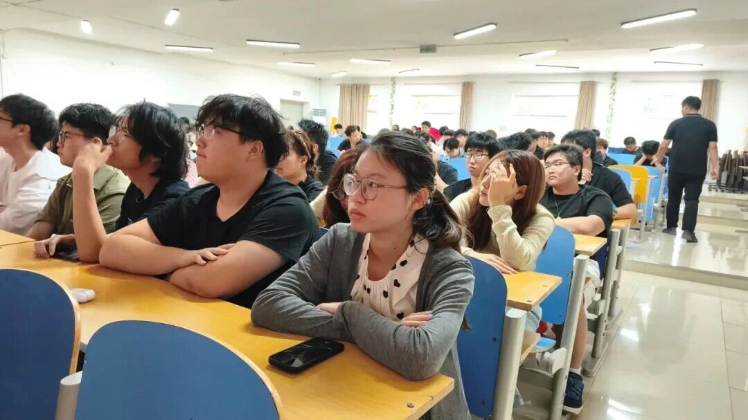 深化馆校合作 科普赋能育人——必赢242net官网特邀专家开展古生物系列专题讲座