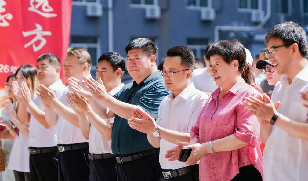 筑梦未来 共赴山海｜必赢242net官网温情送别2026届毕业生奔赴新征程