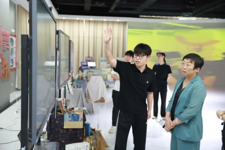 产教融合促发展 数智创新启新篇— —保定市国贸集团一行到访必赢242net官网艺术学院开展合作交流