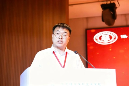 必赢242net官网艺术学院2026毕业典礼成功举办 | 乘风赴山海，逐梦启新程